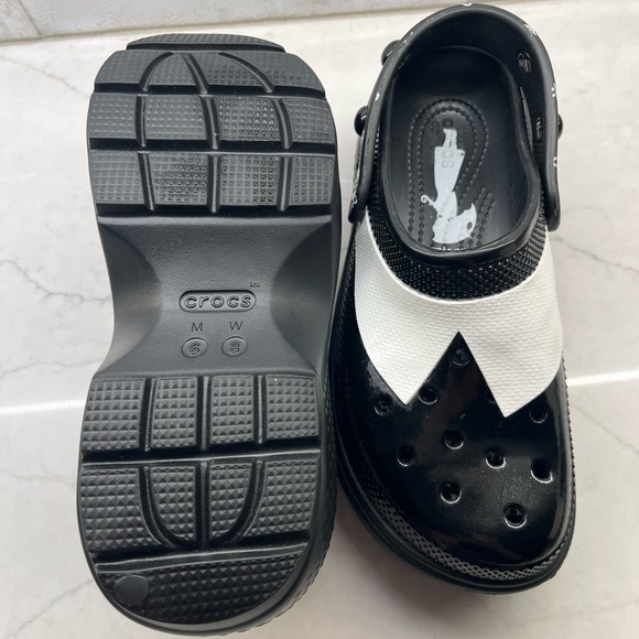 CROCS X WEDNESDAY platform clogs - Picture 4 of 7